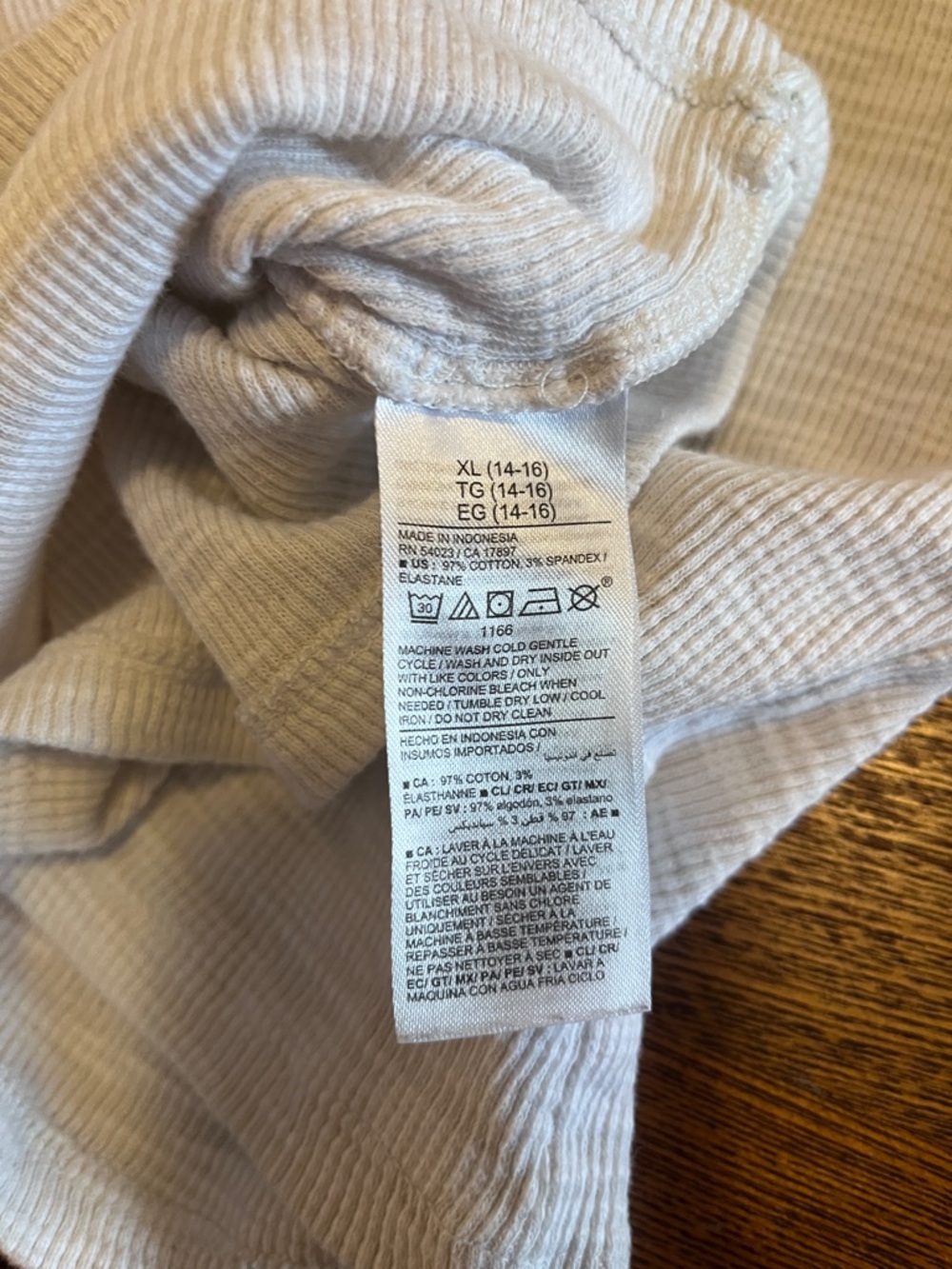 Old Navy Ribbed Cream Tank - Picture 5 of 5